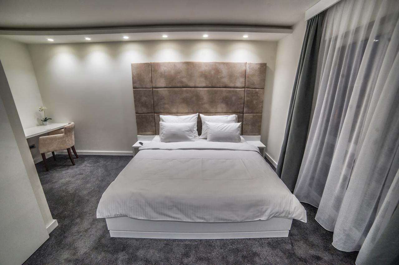 Hotel Forty Two Zagreb Bagian luar foto